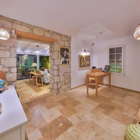 Hotel Caliza