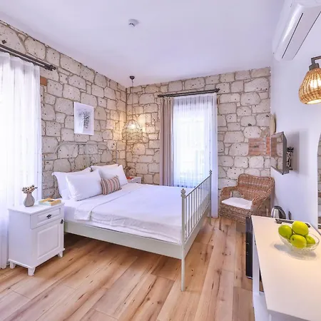 Caliza Alacati